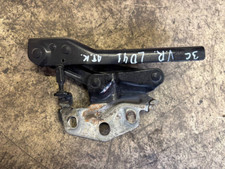 Klappenscharnier Haube rechts VW Passat 3C L041 3C0823302D Motorhaubenscharnier