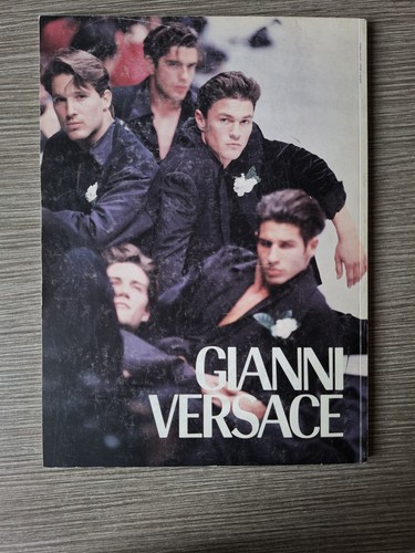 Gianni versace katalog - versace,