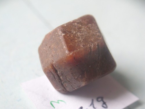 Rotbrauner hessonit granat mit - rotbrauner,