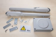 OUTLET – Nice WINGO 3524 KIT Drehtorantrieb 2-flüglig