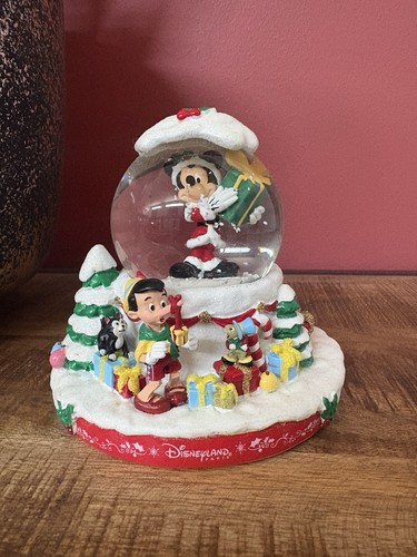 Disneyland paris schneekugel - disneyland,