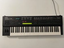 YAMAHA DX7 II-D Synthesizer