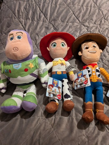 Disney pixar toy - 5, woody