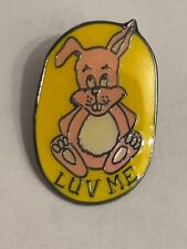 Luv me - süßer Hase Pin