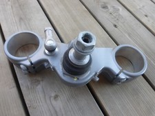 BMW  R1200R R 1200 R Gabelbrücke mit Gelenk Gabel Brücke 2010-2014 Top Zustand