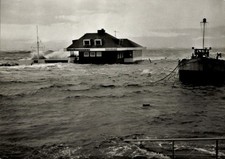 Ak Otterndorf an der Niederelbe, Haus im Hochwasser, Sturmflut... - 11283240