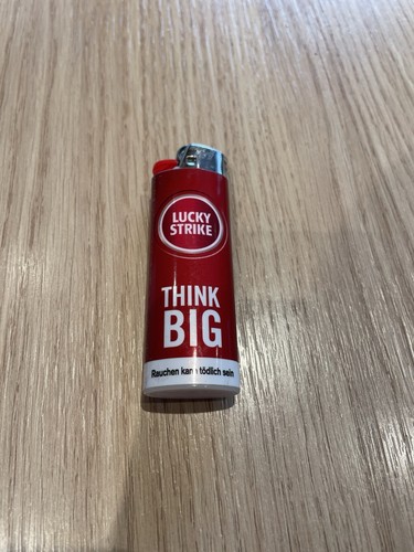 Feuerzeug lucky strike - feuerzeug,