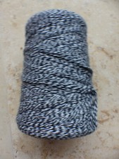 1 Kone Wolle - schwarz weiß -