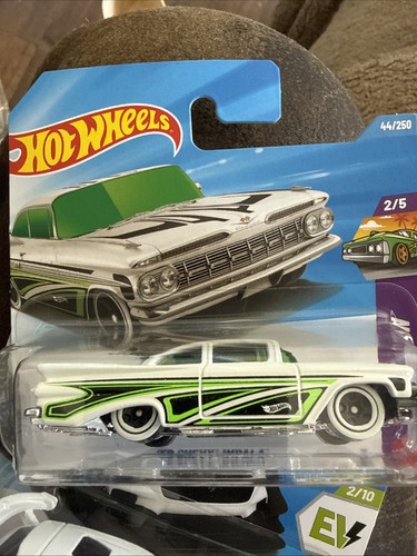 Hot wheels chevi impala - chevi, altes