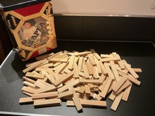 Box mit Kapla Holzbausteine  