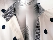 weiße Hemd Bluse mit blauen