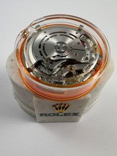 KOMPLETTES NEUWERTIGES