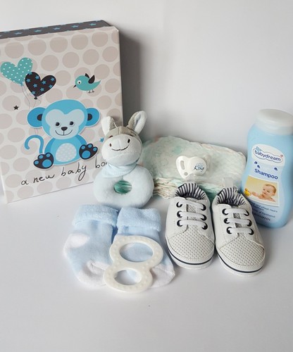 Geschenkbox zur geburt - geburt, baby