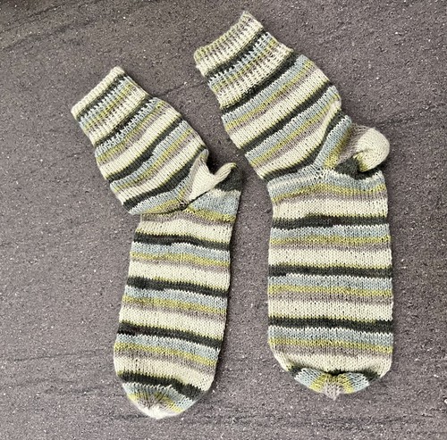 Selbstgestrickte socken - selbstgestrickte,