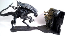 Aliens Xenomorph HR Giger Neca