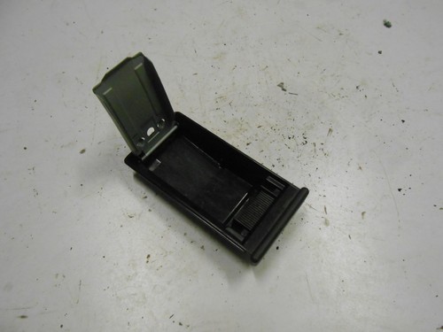 Aschenbecher nissan almera n16 - aschenbecher,