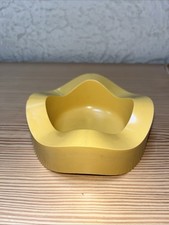 Helit Aschenbecher Ulmer Welle 95, Gelb, Design: Walter Zeischegg (1967)
