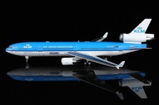 L2103FD SQ Wings MD-11 1/200
