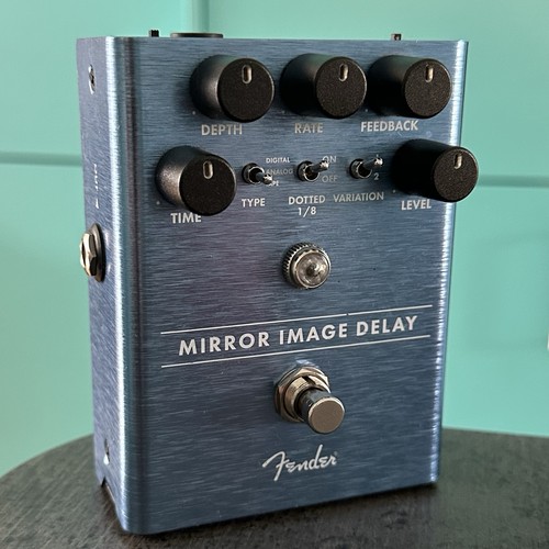 Fender mirror image - mirror, delay