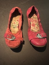 Tolle Ballerinas, In Rosa Mit Schnallen Getragen .Für Sammler Und Liebhaber