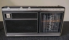 Radio GRUNDIG CONCERT BOY 1100