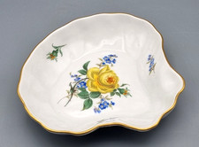 Meissen Porzellan Schale Rarität, gelbe Rose Vergissmeinnicht Muschel Form, Gold