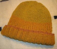 Selbstgestrickte handgestrickte Mütze für Damen und Herren senf braun