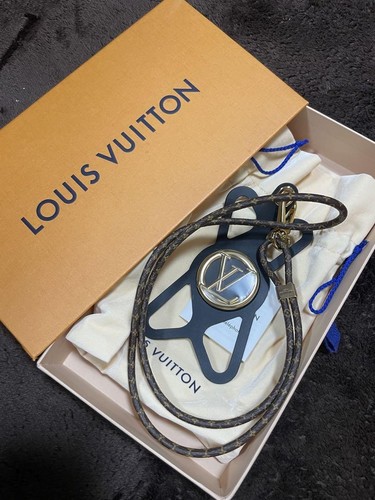 Louis vuitton monogram phone - vuitton,