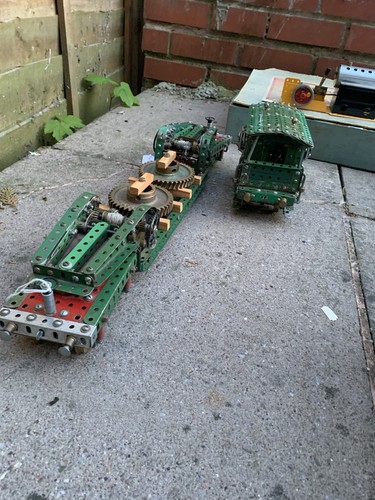 Zwei meccano eisenbahn - zwei,