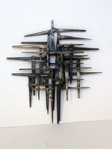 Geschweißte metallskulptur - geschweißte,