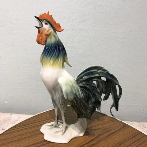 Seltene figur krähender - seltene, hahn