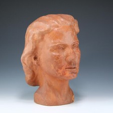 Tonskulptur FRAUENBÜSTE - monogrammiert WH 49