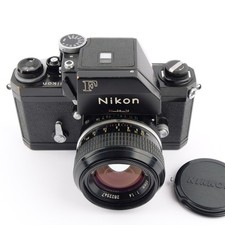 Nikon F Photomic Black mit