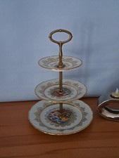 Etagere Teller Madonna  Dreistöckige.