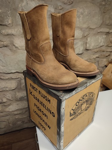 Red wing boots - wing,