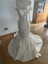 Luxus Brautkleid neu Seide 38