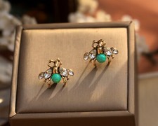 Ohrringe goldene Nägel