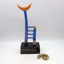 Mara Erfolgsleiter Goebel Porzellanfigur 34cm | Limitiert 426/3000 mit Bruch