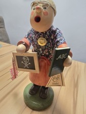 Christian Ulbricht Seiffen Erzgebirge Räuchermännchen Lehrerin