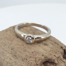 CHRIST Ring 585/14k Gelbgold  1 x  Diamant 0,13 ct Brillant  Gr. 50#2050