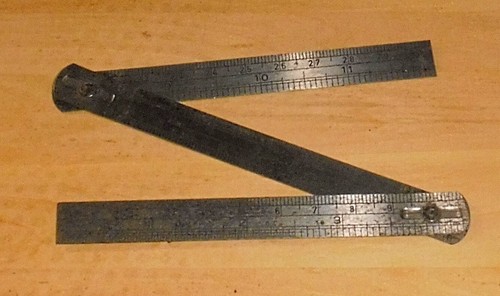 Westentaschen zollstock aus - westentaschen-zollstock,