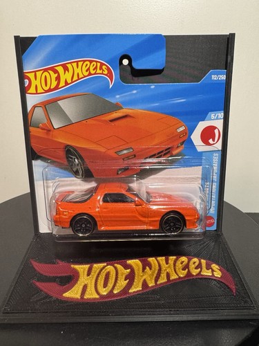 Hot wheels mazda savanna - hot,