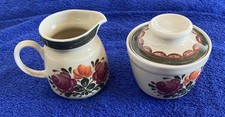 Milchkännchen und Zuckerdose