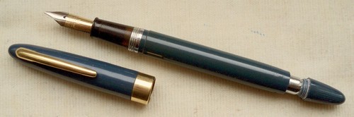 Sheaffer fountain pen - pen, in
