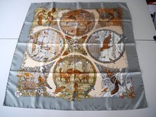 HERMES Carre Les Quatre