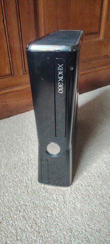 Xbox 360 slim - +, kinect