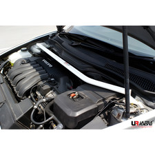 Ultra Racing Domstrebe vorn