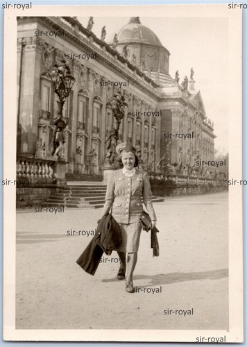 Potsdam 1930er frau vor - 1930er,