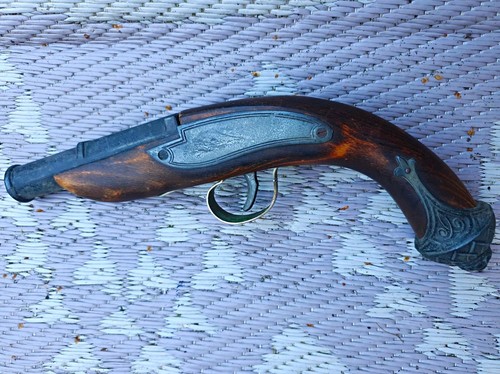 Pistole holz mit - pistole,,