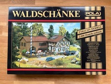 POLA HO 821 Bausatz Waldschänke mit LKW und Figuren mit OVP